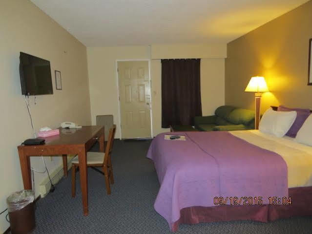 Imperial Motel 100 Mile House 외부 사진