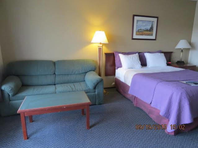 Imperial Motel 100 Mile House 외부 사진